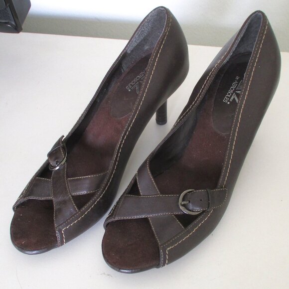 A2 by Aerosoles "2 Simple Leaf" Womens Brown Leather Open-Toe 3" Pump NWOB - 9M - Picture 8 of 10